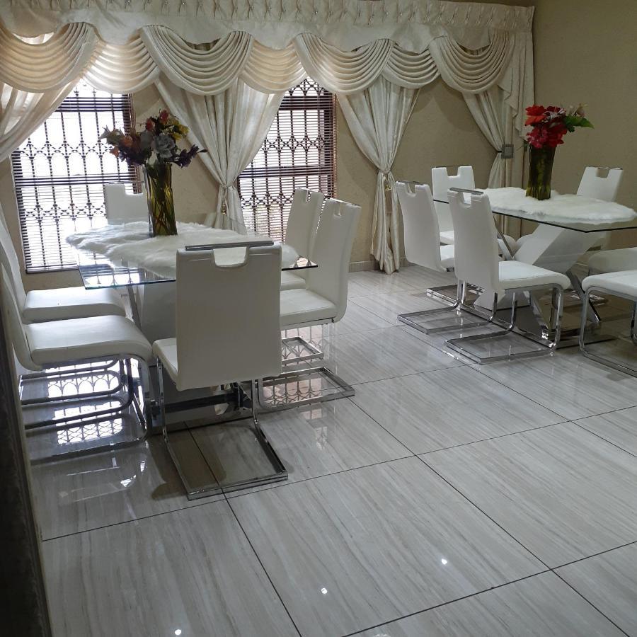 Angelocean Guest House Witbank Exterior photo